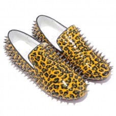 Mocassini Christian Louboutin Rollerboy Spikes color oro