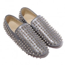 Mocassini Christian Louboutin Rollerboy Silver Spikes grigi
