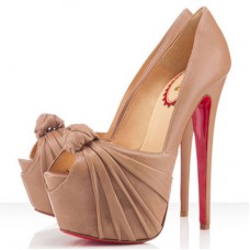 Décolleté Christian Louboutin Lady Gres 160mm con punta aperta, colore beige Décolleté Christian Louboutin Lady Gres 160mm con punta aperta, colore beige